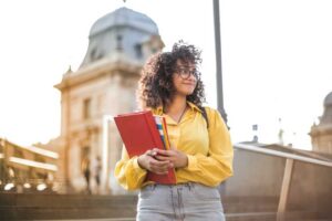 Why It's Worth Going Overseas To Study (Reasons And Precautions)
