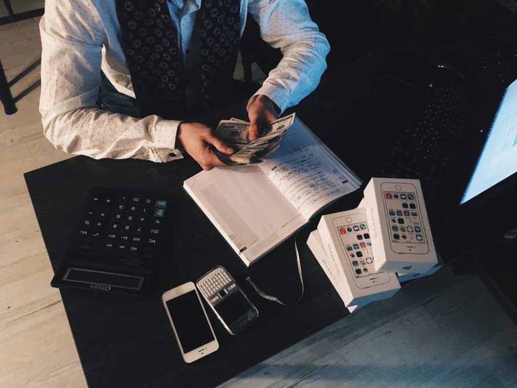 Tips that will Help you Stop Spending Money