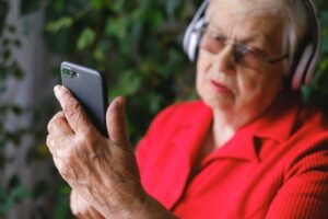 Top Tools for People with Hearing Loss