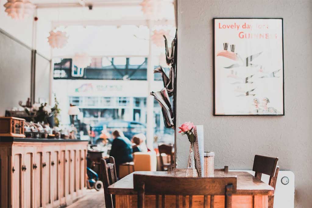 Opening a Cafe? 4 Key Things Your Customers Want