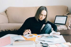 Building a Strong Financial Foundation: A Guide to Smarter Money Management How to Build a Strong Financial Foundation