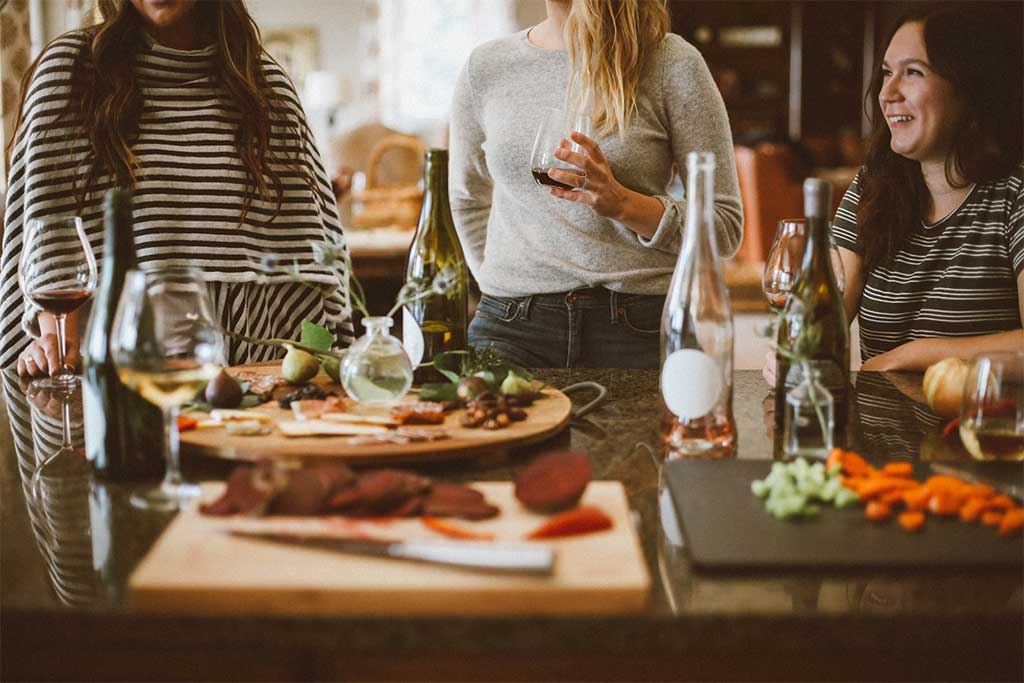 Nourish Your Body and Your Relationships How to Nourish Your Body and Strengthen Your Relationships